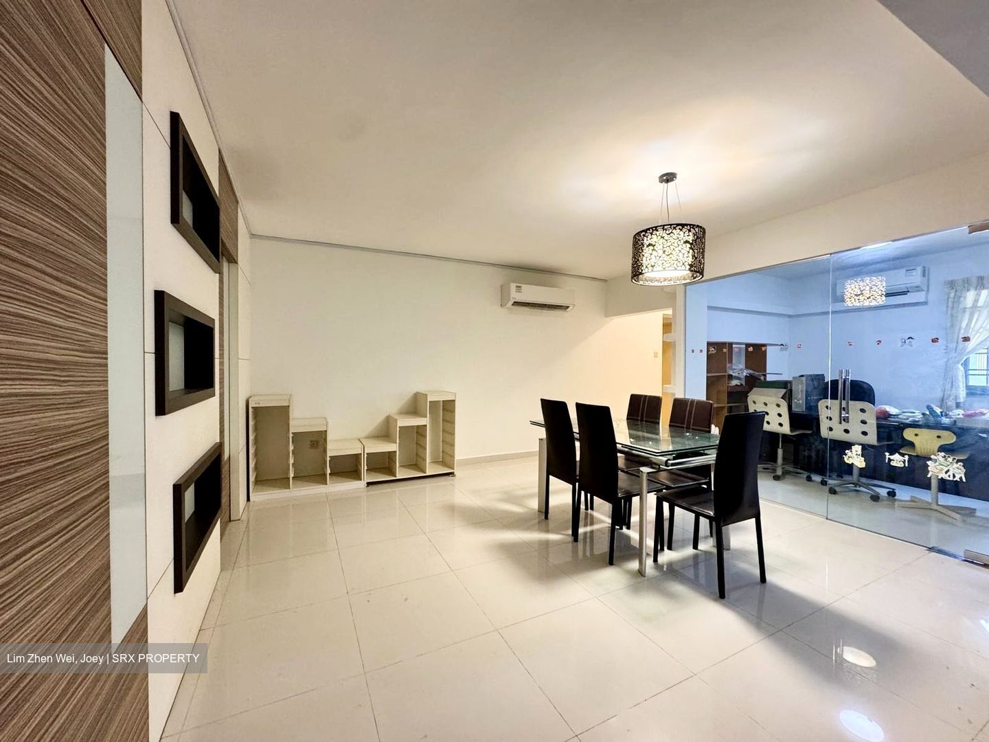 Blk 202A Compassvale South Gate (Sengkang), HDB Executive #450321101